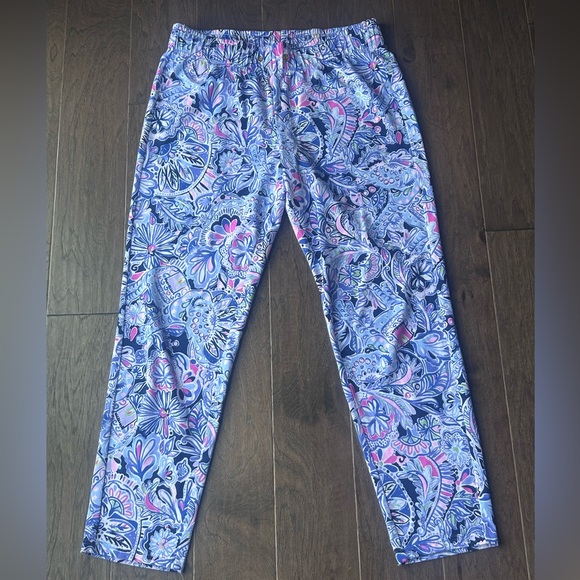 LILLY PULITZER PANTS. Medium. - Picture 5 of 6